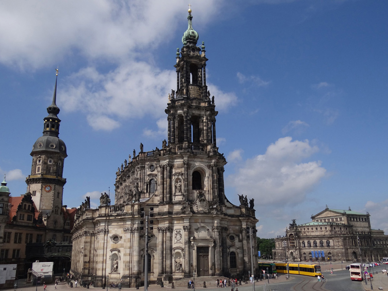 Придворный кафедральный собор (Katholische Hofkirche)